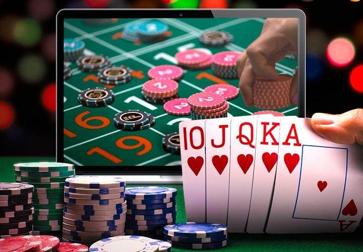 Experience Luxury and Excitement at The High Roller Casino 4 Experience Luxury and Excitement at The High Roller Casino 4